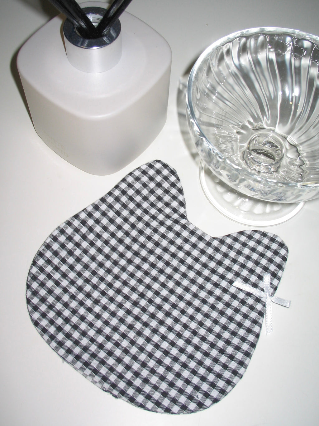 Cat-Shaped Coaster – Black Gingham