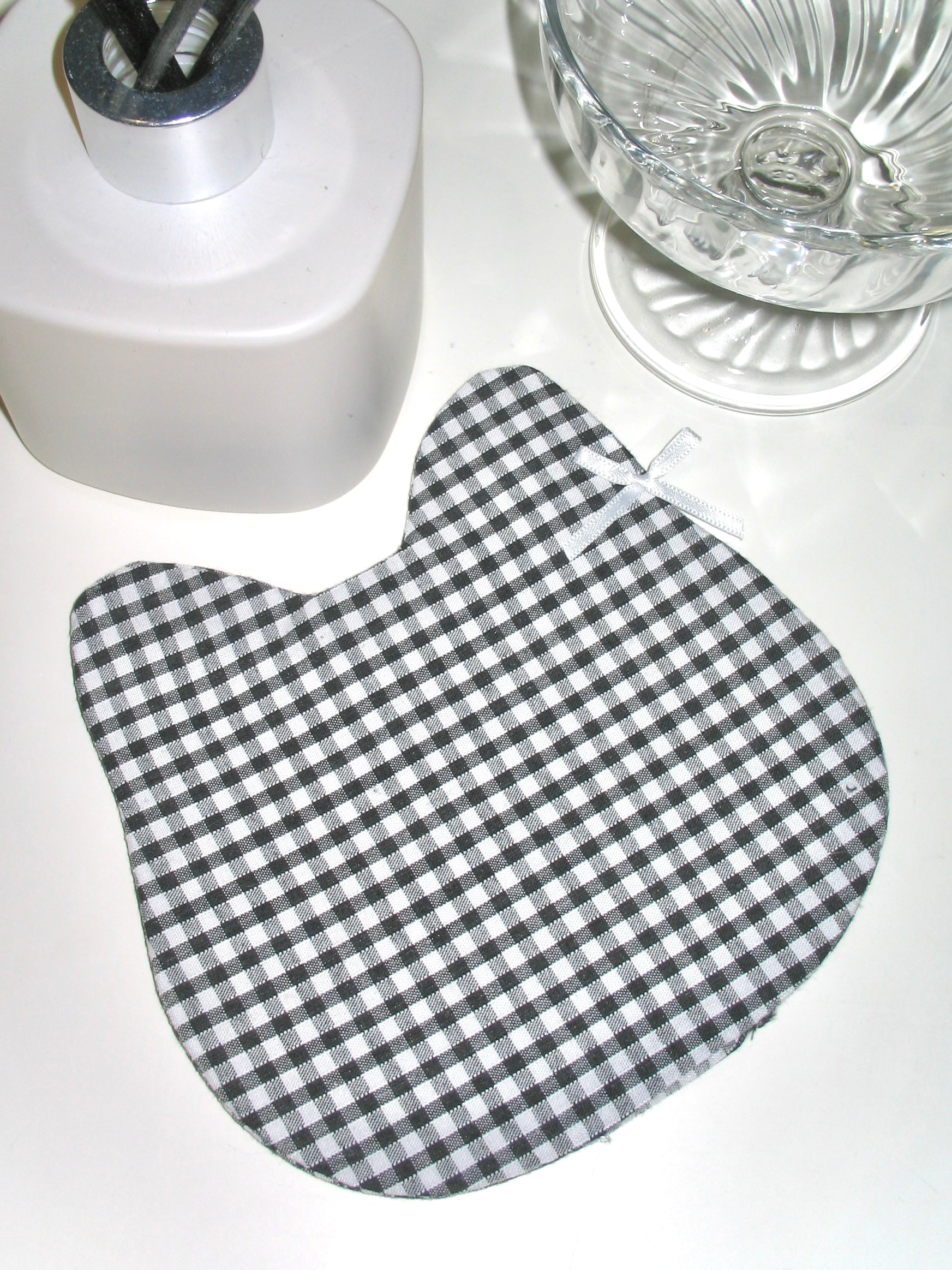 Cat-Shaped Coaster – Black Gingham