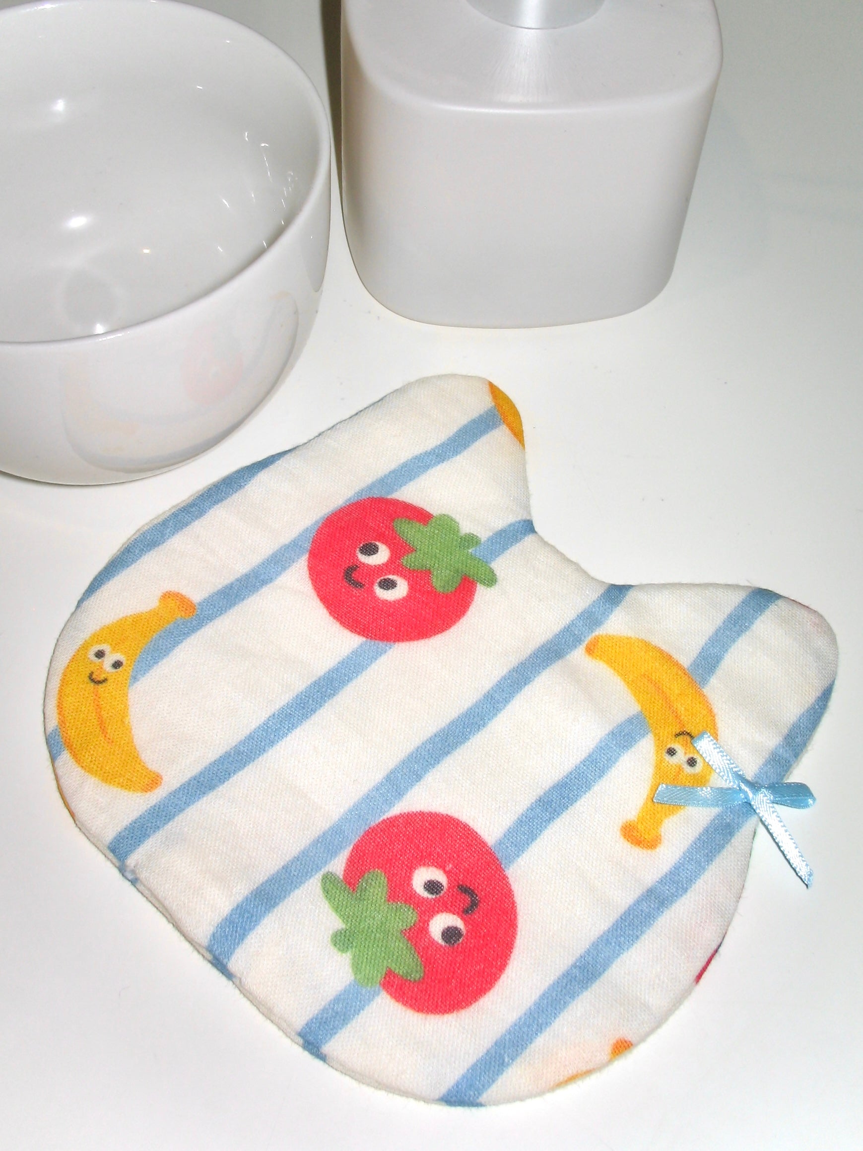 Cat-Shaped Coaster – Fruit Print