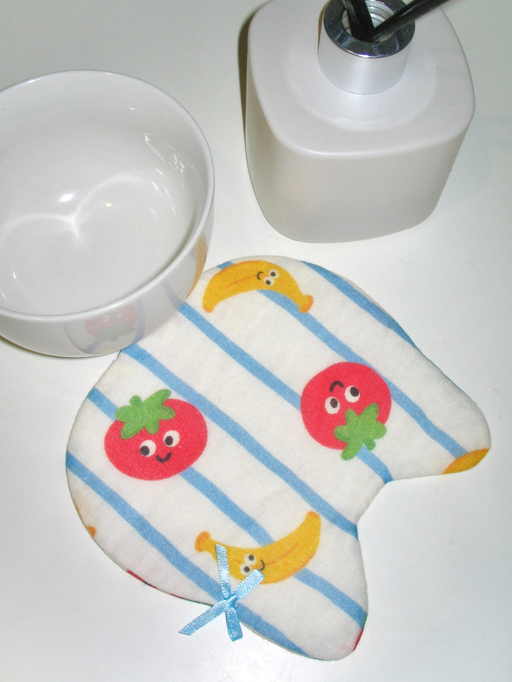 Cat-Shaped Coaster – Fruit Print